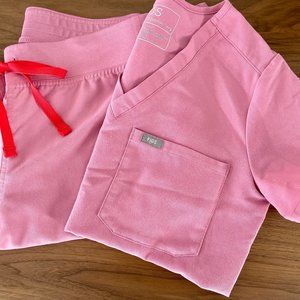 FIGS Womens Chalk Pink Catarina top, Livingston pants